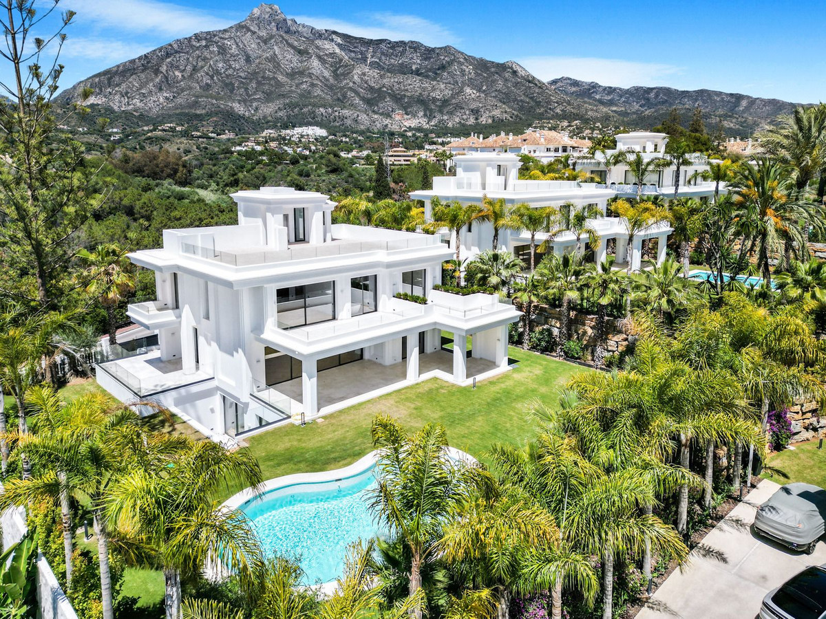 Te koop Vrijstaande Villa Costa Del Sol Marbella € 6.400.000,-