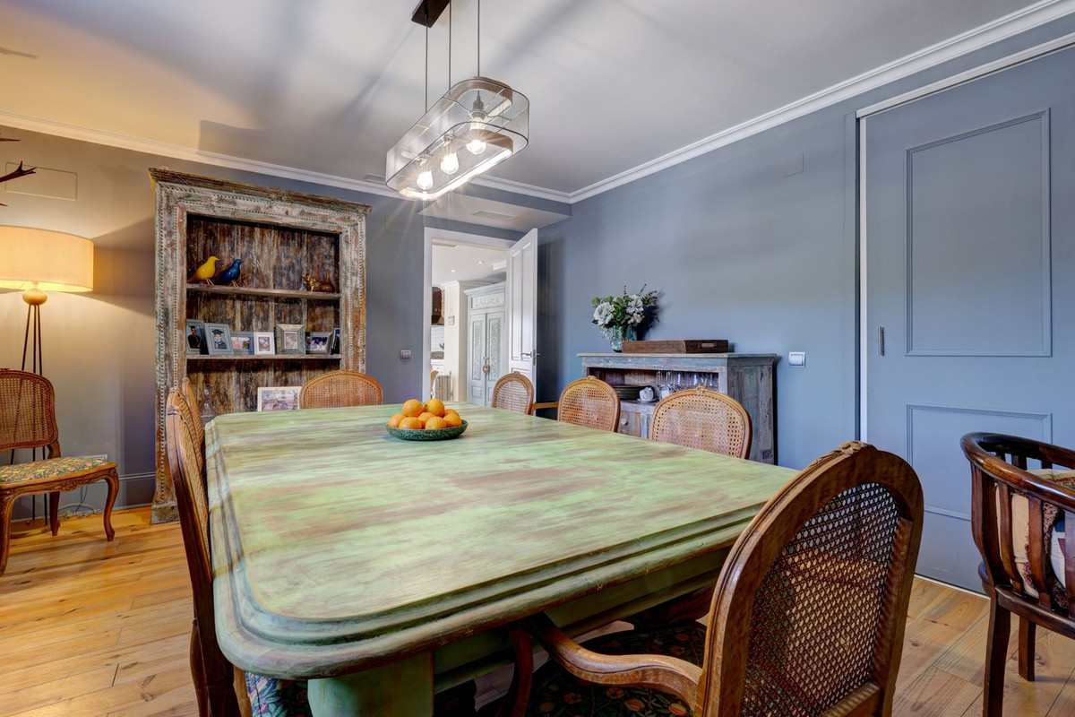 Te koop Vrijstaande Villa Costa Del Sol Casares € 2.250.000,-