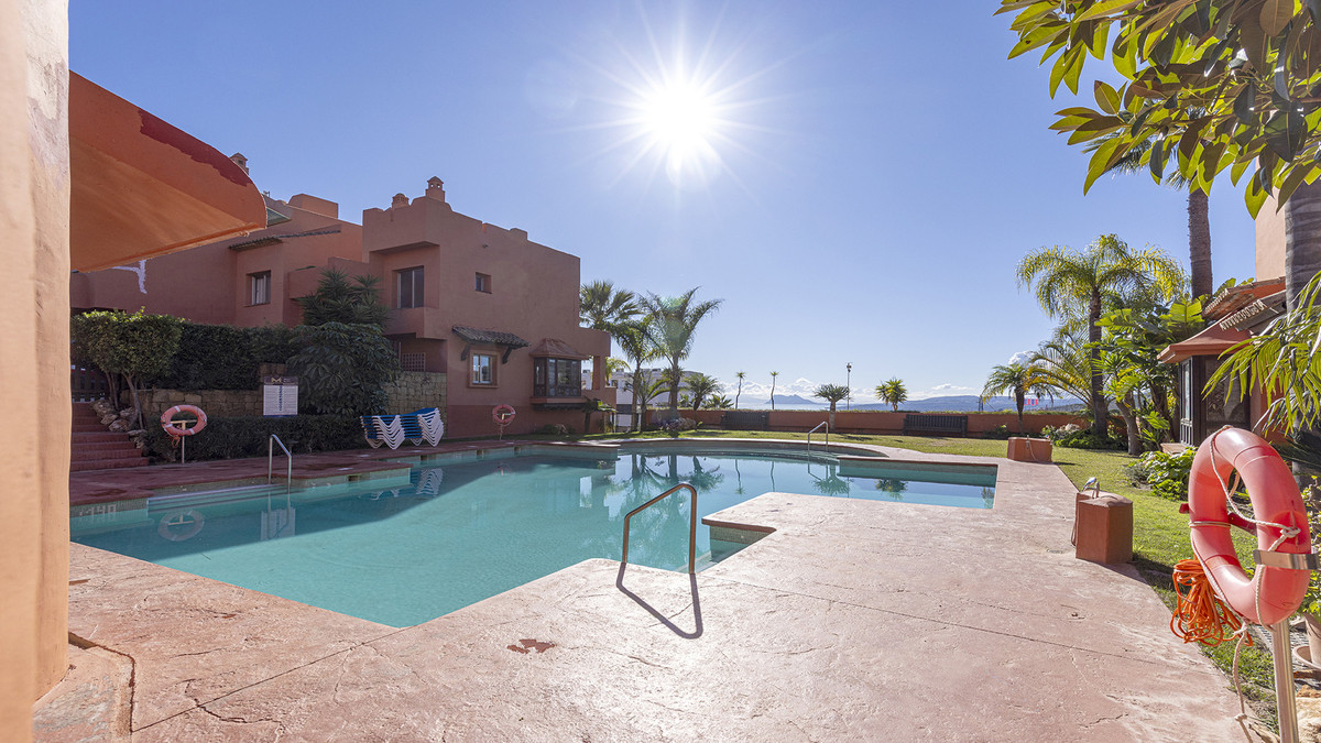 Te koop Herenhuis Costa Del Sol Manilva € 400.000,-