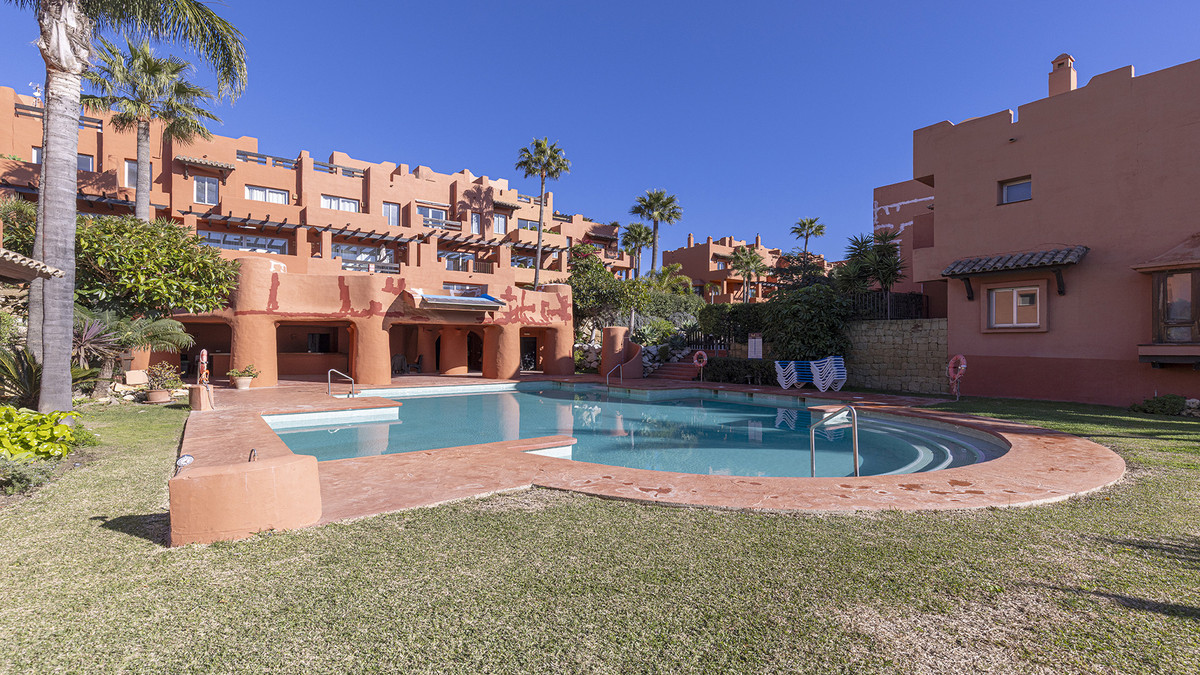 Te koop Herenhuis Costa Del Sol Manilva € 400.000,-