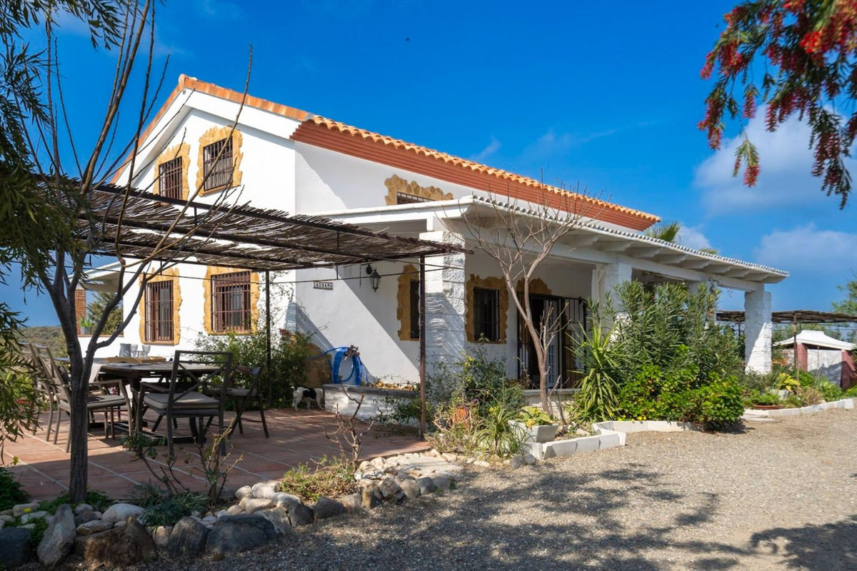Te koop Finca - Cortijo Costa Del Sol Coín € 597.000,-