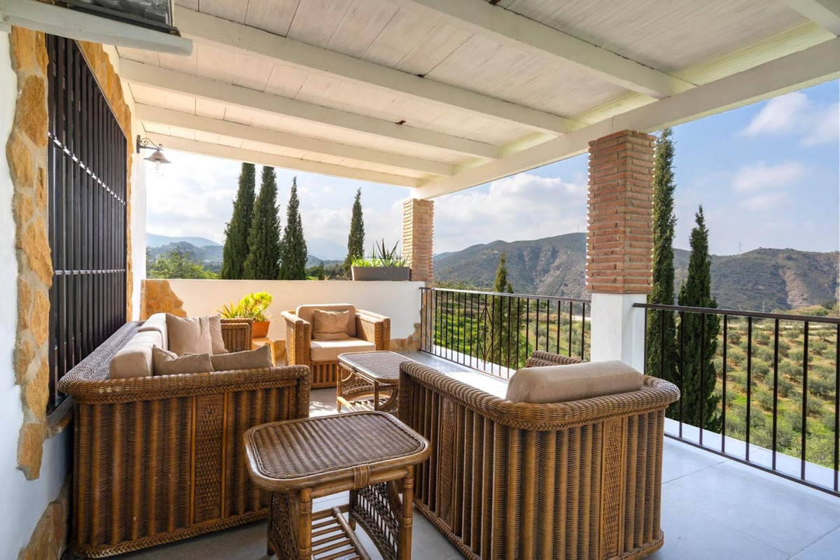 Te koop Finca - Cortijo Costa Del Sol Coín € 597.000,-