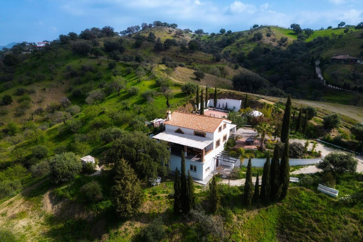 Te koop Finca - Cortijo Costa Del Sol Coín € 597.000,-