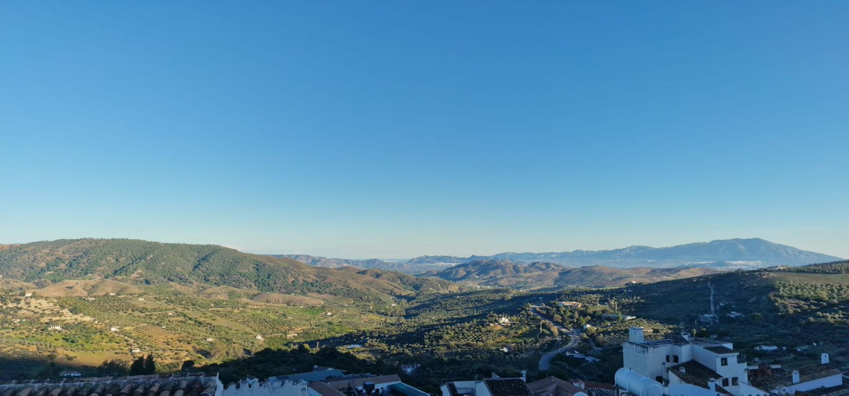 Te koop Herenhuis Costa Del Sol Casarabonela € 363.000,-