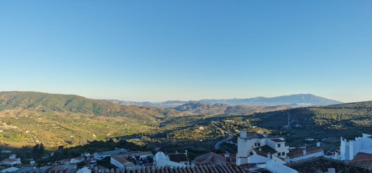 Te koop Herenhuis Costa Del Sol Casarabonela € 363.000,-