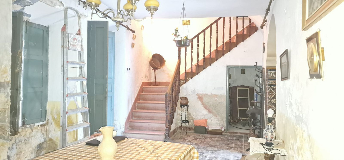 Te koop Herenhuis Costa Del Sol Casarabonela € 363.000,-