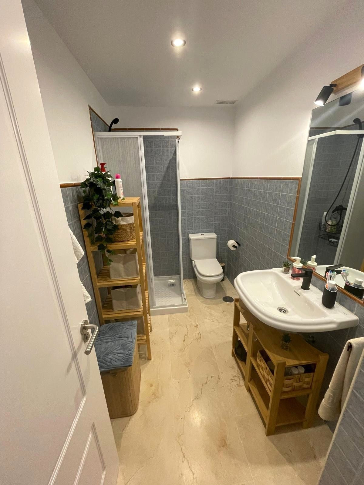 Te koop Middle Floor Apartment Costa Del Sol Casares Playa € 184.400,-