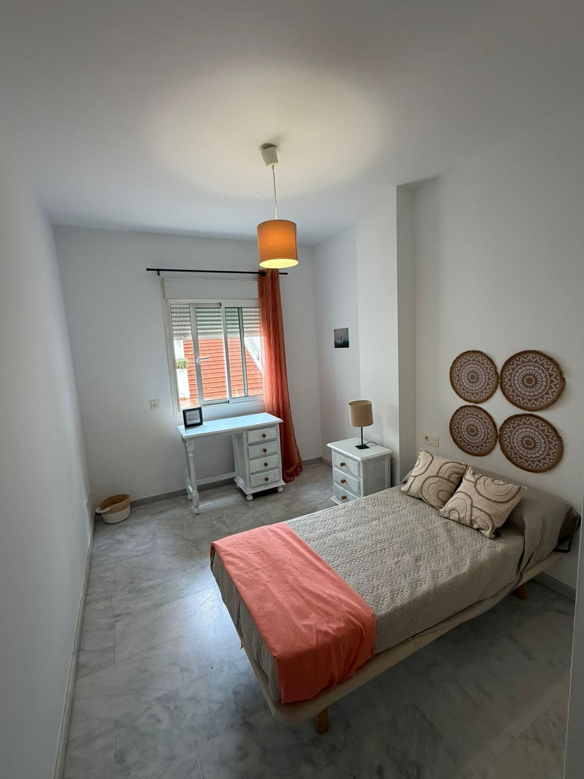 Te koop Middle Floor Apartment Costa Del Sol Estepona € 319.000,-