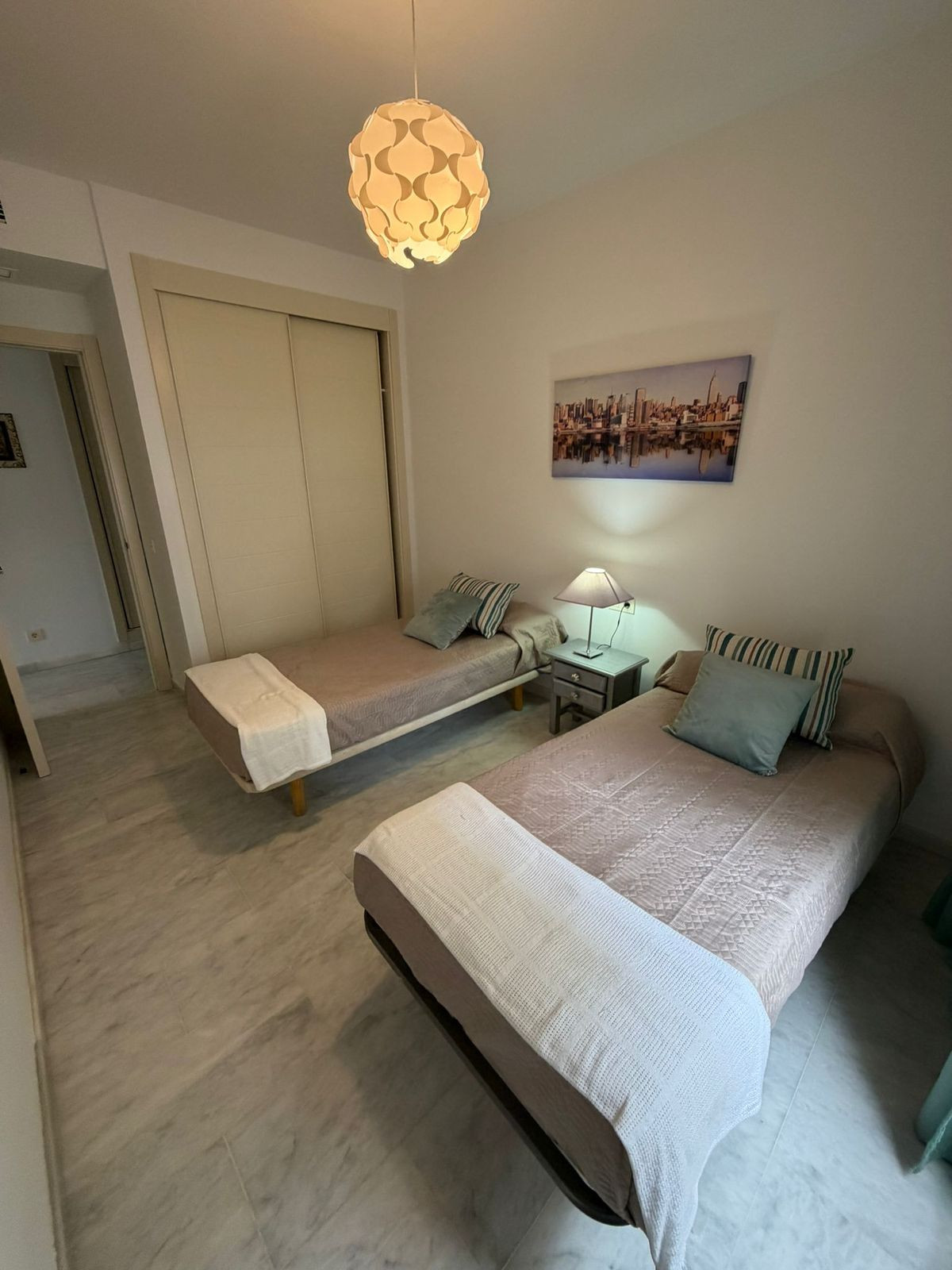 Te koop Middle Floor Apartment Costa Del Sol Estepona € 319.000,-