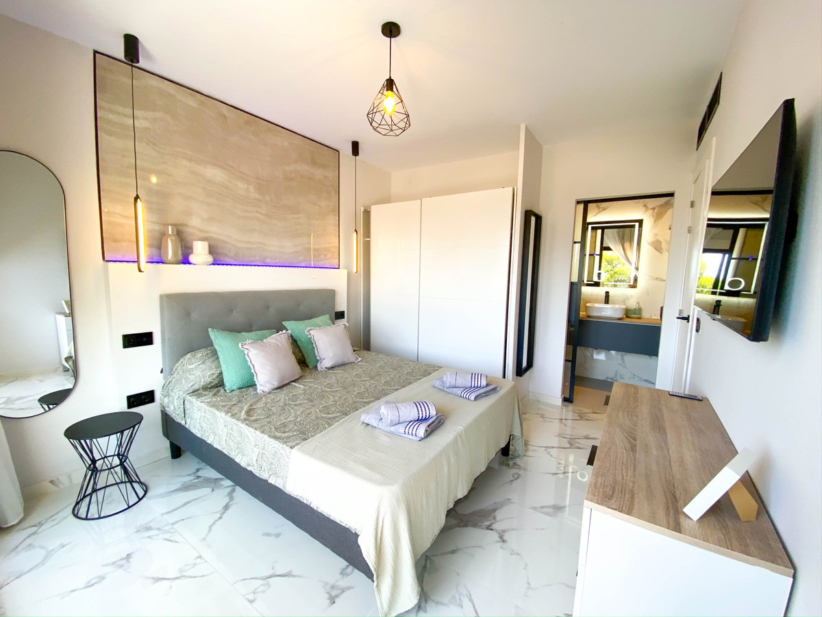 Te koop Herenhuis Costa Del Sol Atalaya € 375.000,-