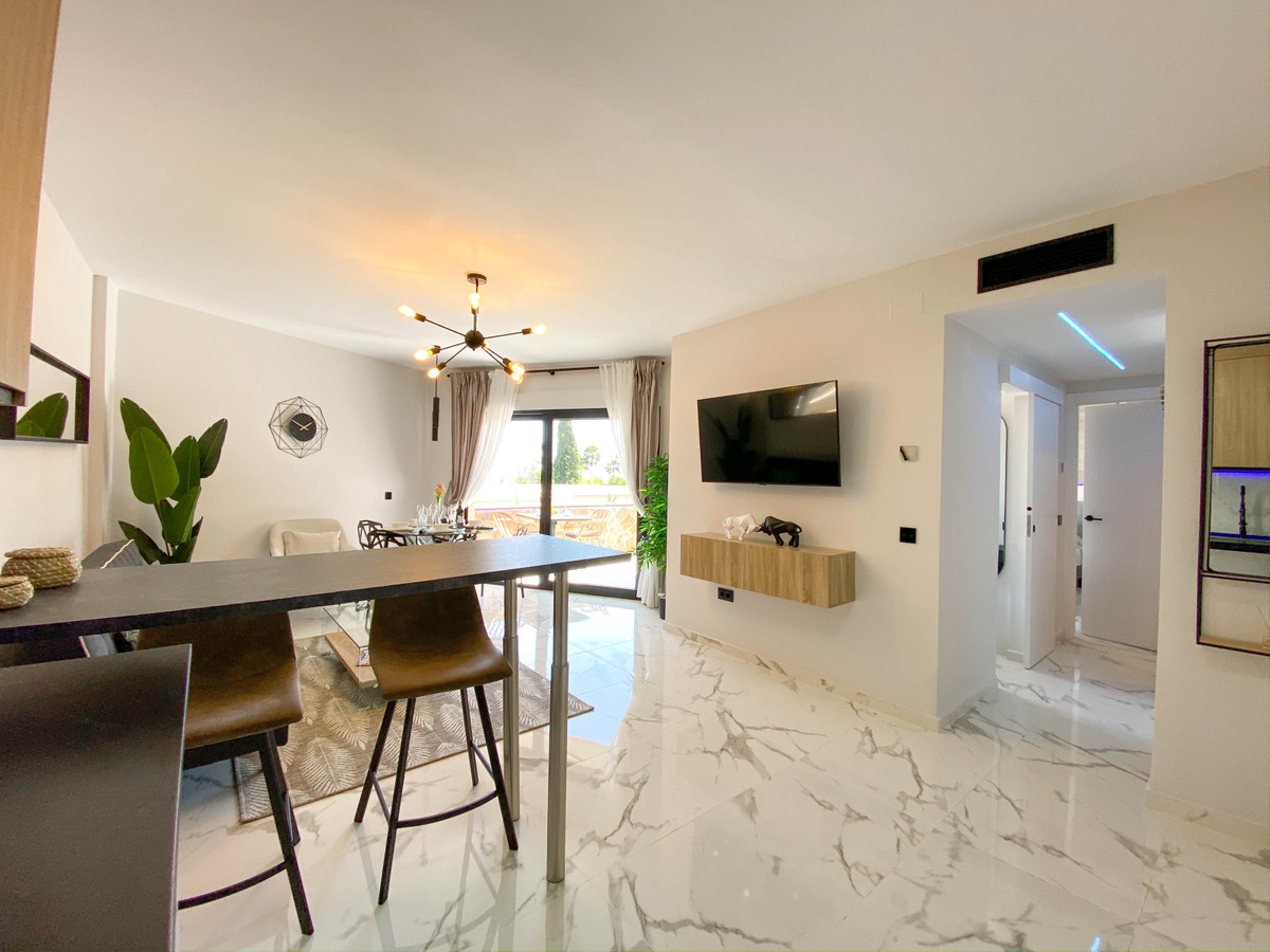 Te koop Herenhuis Costa Del Sol Atalaya € 375.000,-