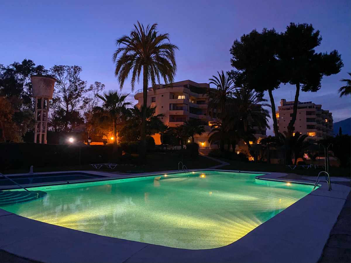 Te koop Herenhuis Costa Del Sol Atalaya € 375.000,-