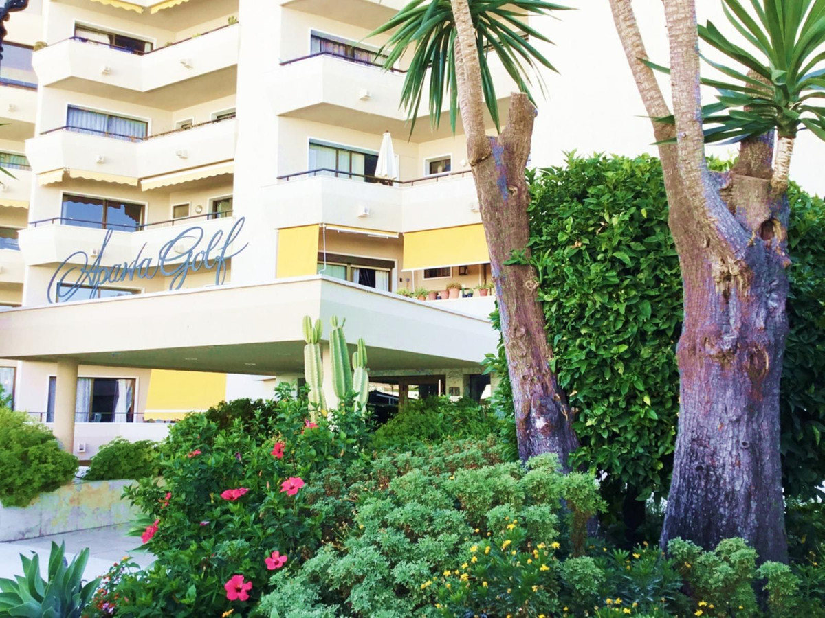 Te koop Herenhuis Costa Del Sol Atalaya € 375.000,-