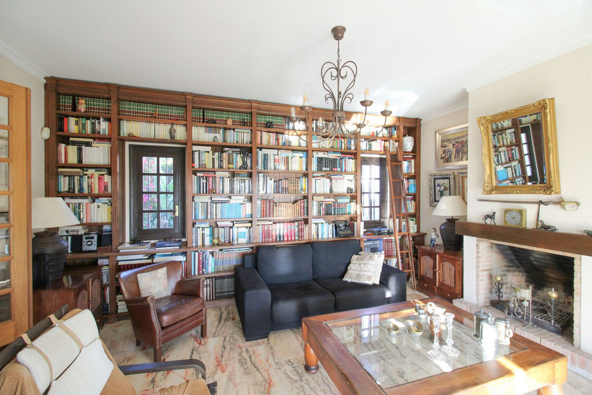 Te koop Vrijstaande Villa Costa Del Sol Estepona € 1.550.000,-