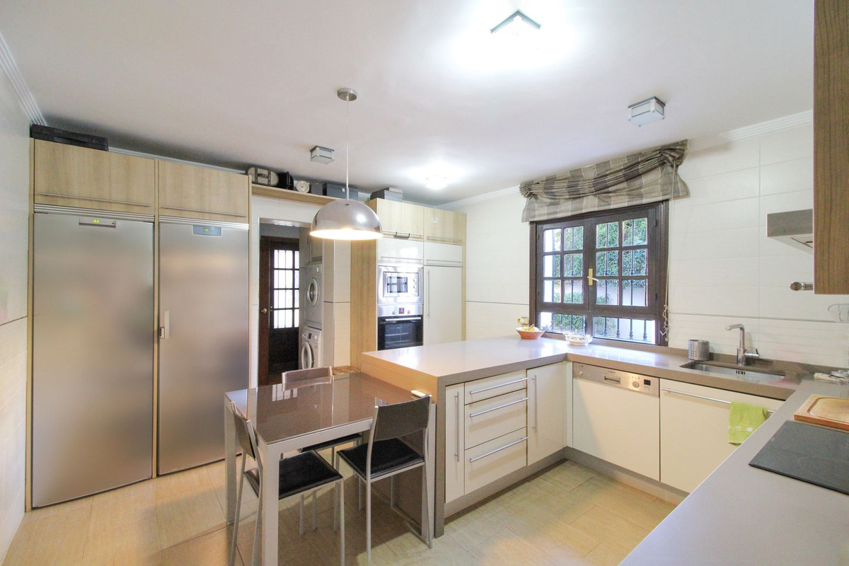 Te koop Vrijstaande Villa Costa Del Sol Estepona € 1.550.000,-