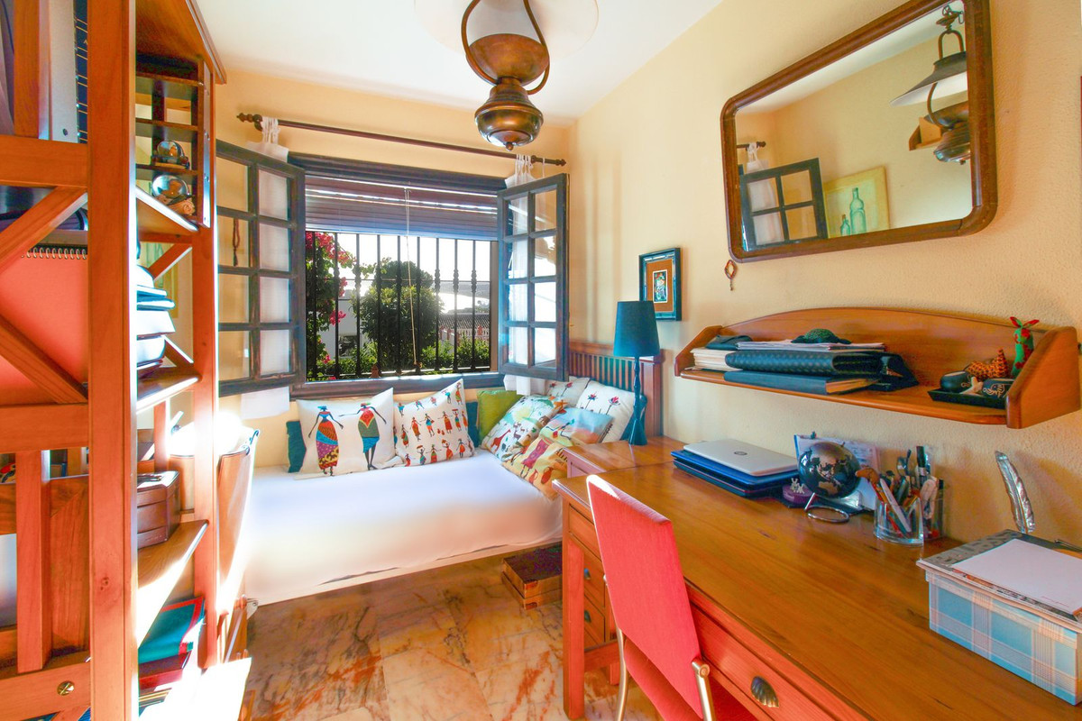 Te koop Vrijstaande Villa Costa Del Sol Estepona € 1.550.000,-