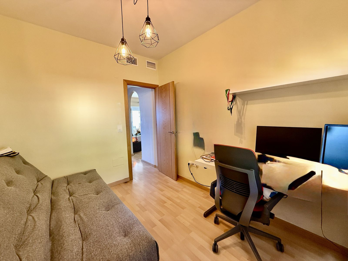 Te koop Middle Floor Apartment Costa Del Sol Benalmadena Pueblo € 310.000,-