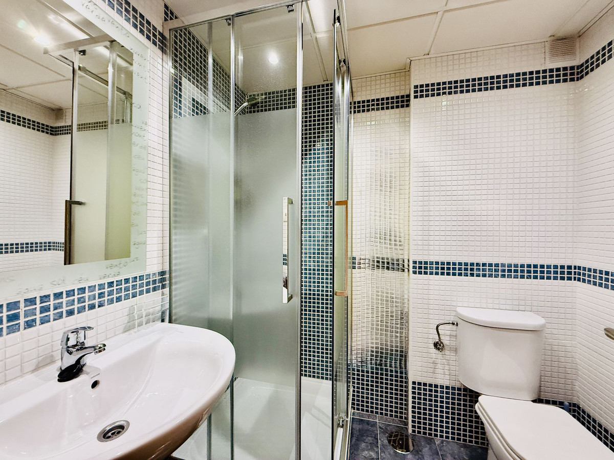 Te koop Middle Floor Apartment Costa Del Sol Benalmadena Pueblo € 310.000,-