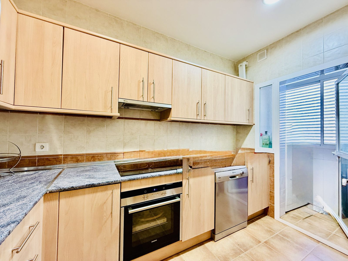 Te koop Middle Floor Apartment Costa Del Sol Benalmadena Pueblo € 310.000,-