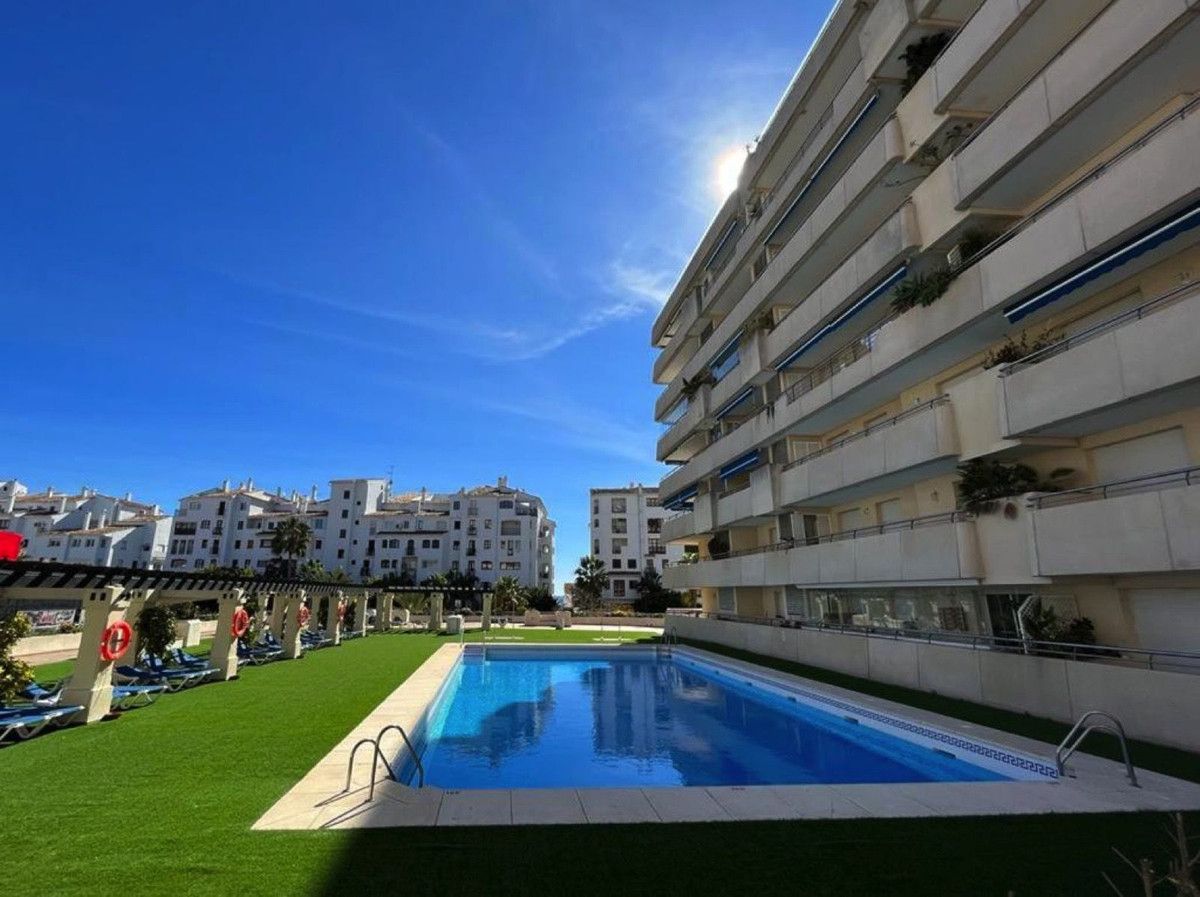 Te koop Middle Floor Apartment Costa Del Sol Puerto Banús € 465.000,-