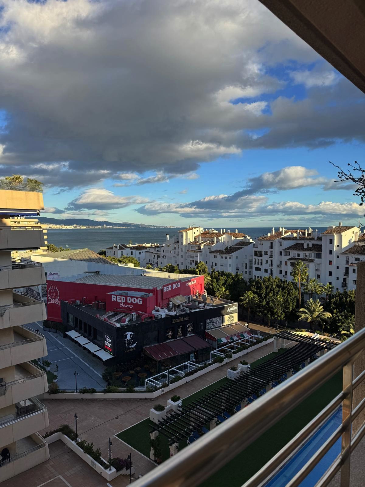 Te koop Middle Floor Apartment Costa Del Sol Puerto Banús € 465.000,-