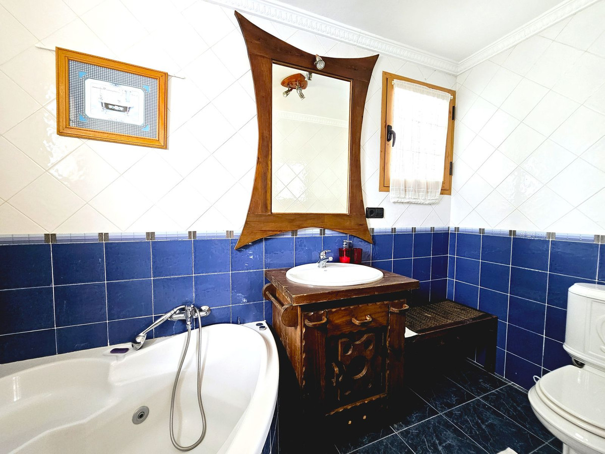 Te koop Vrijstaande Villa Costa Del Sol Sierra Blanca € 825.000,-