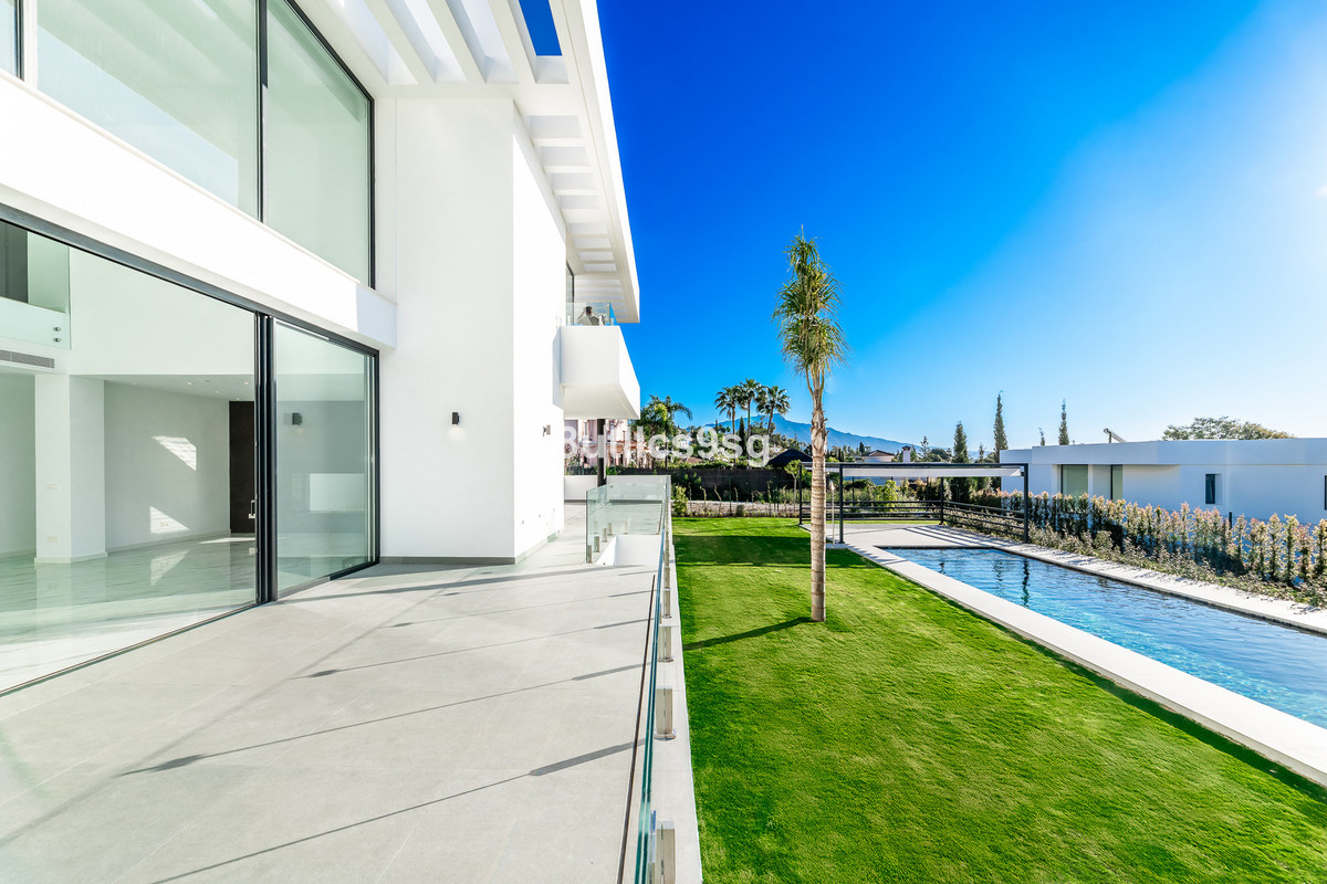 Te koop Vrijstaande Villa Costa Del Sol Benahavís € 3.990.000,-