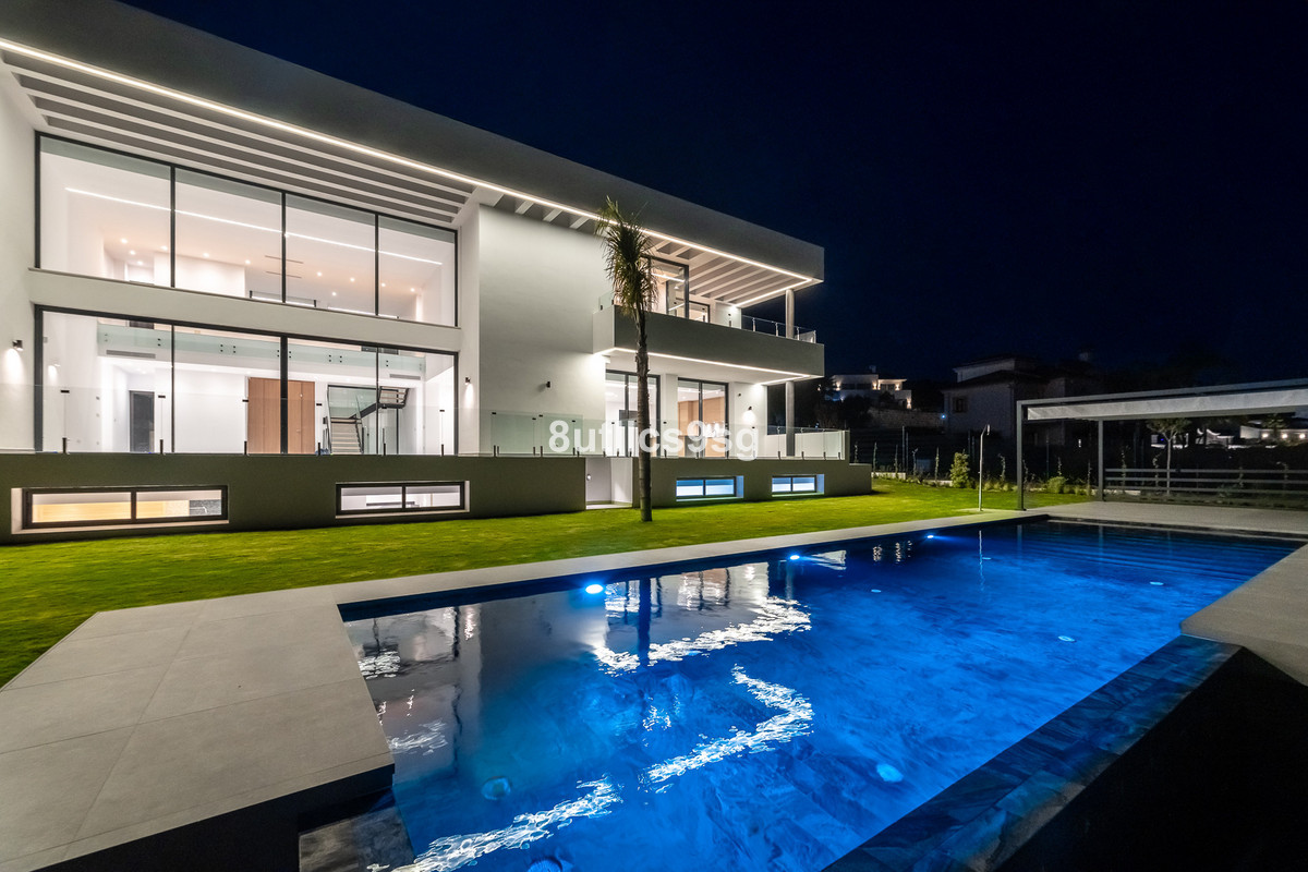 Te koop Vrijstaande Villa Costa Del Sol Benahavís € 3.990.000,-