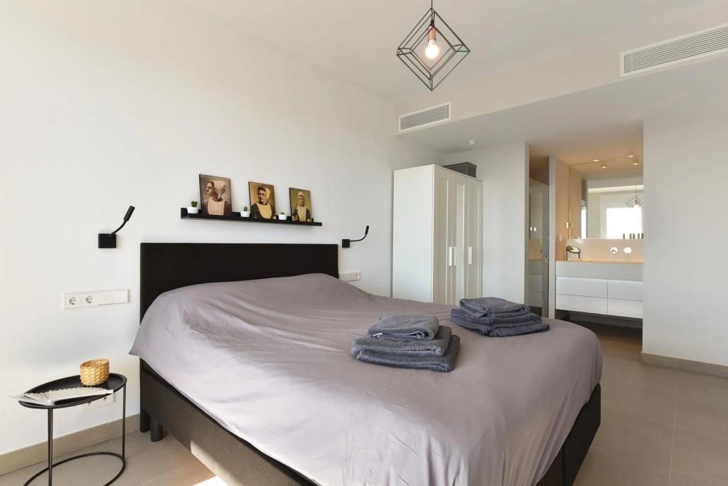 Te koop Middle Floor Apartment Costa Del Sol Fuengirola € 695.000,-