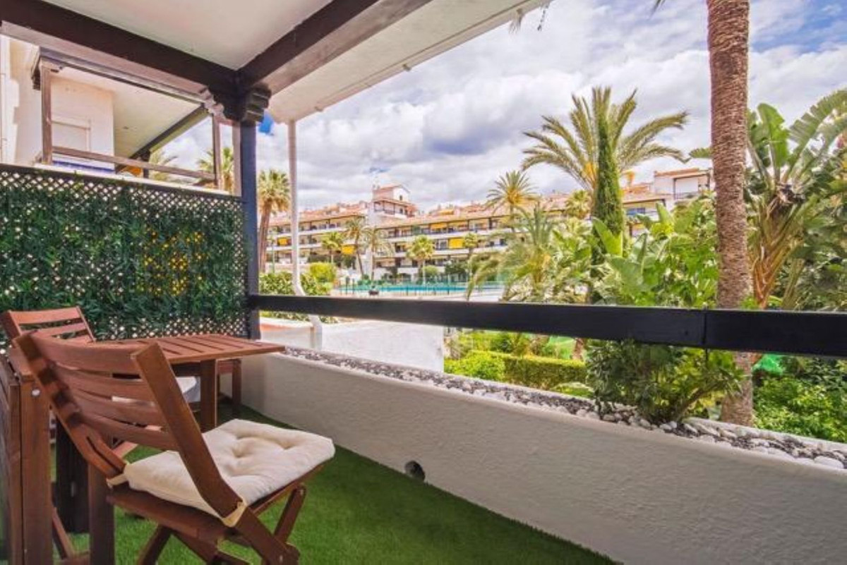 Te koop Middle Floor Apartment Costa Del Sol Marbella € 330.000,-