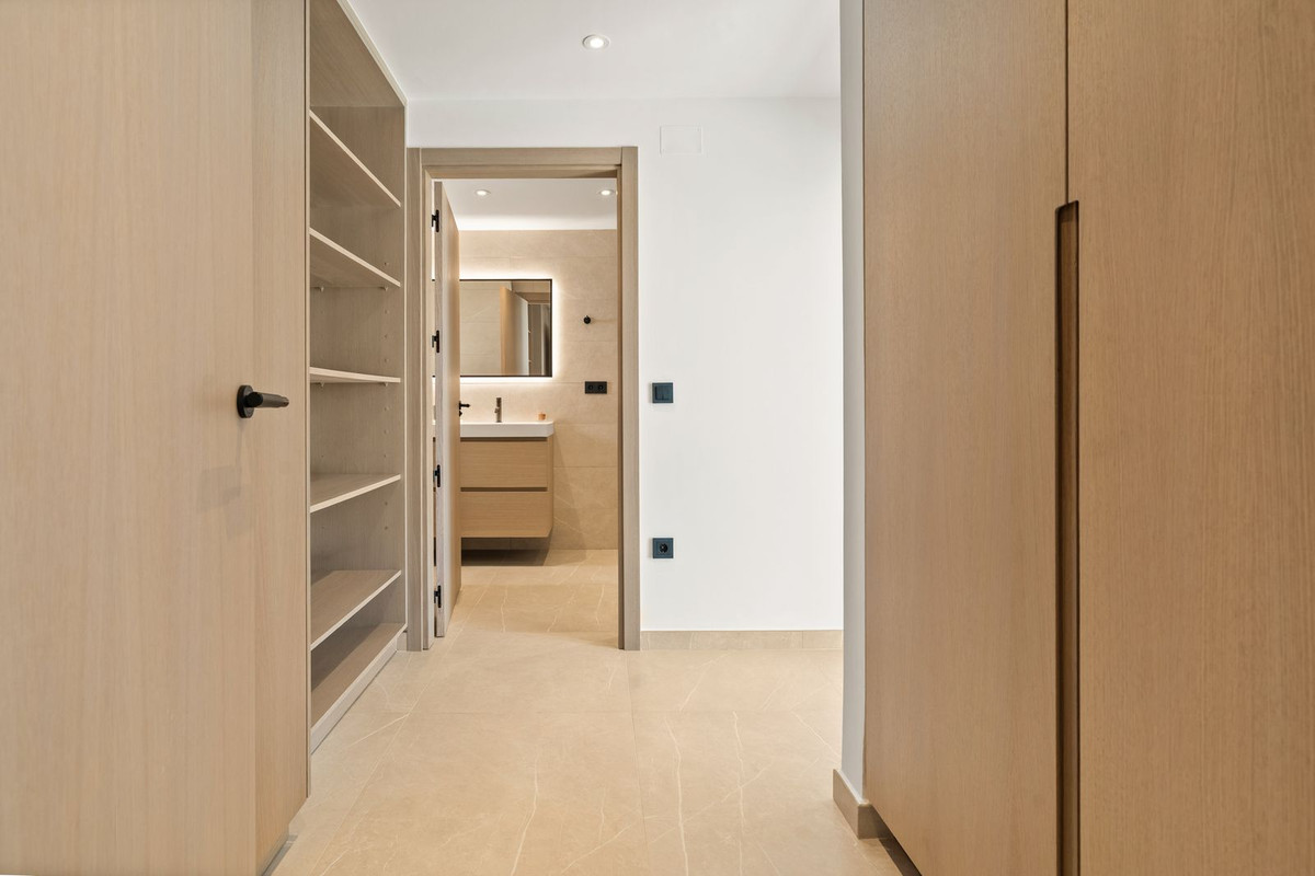 Te koop Herenhuis Costa Del Sol Santa Clara € 1.180.000,-