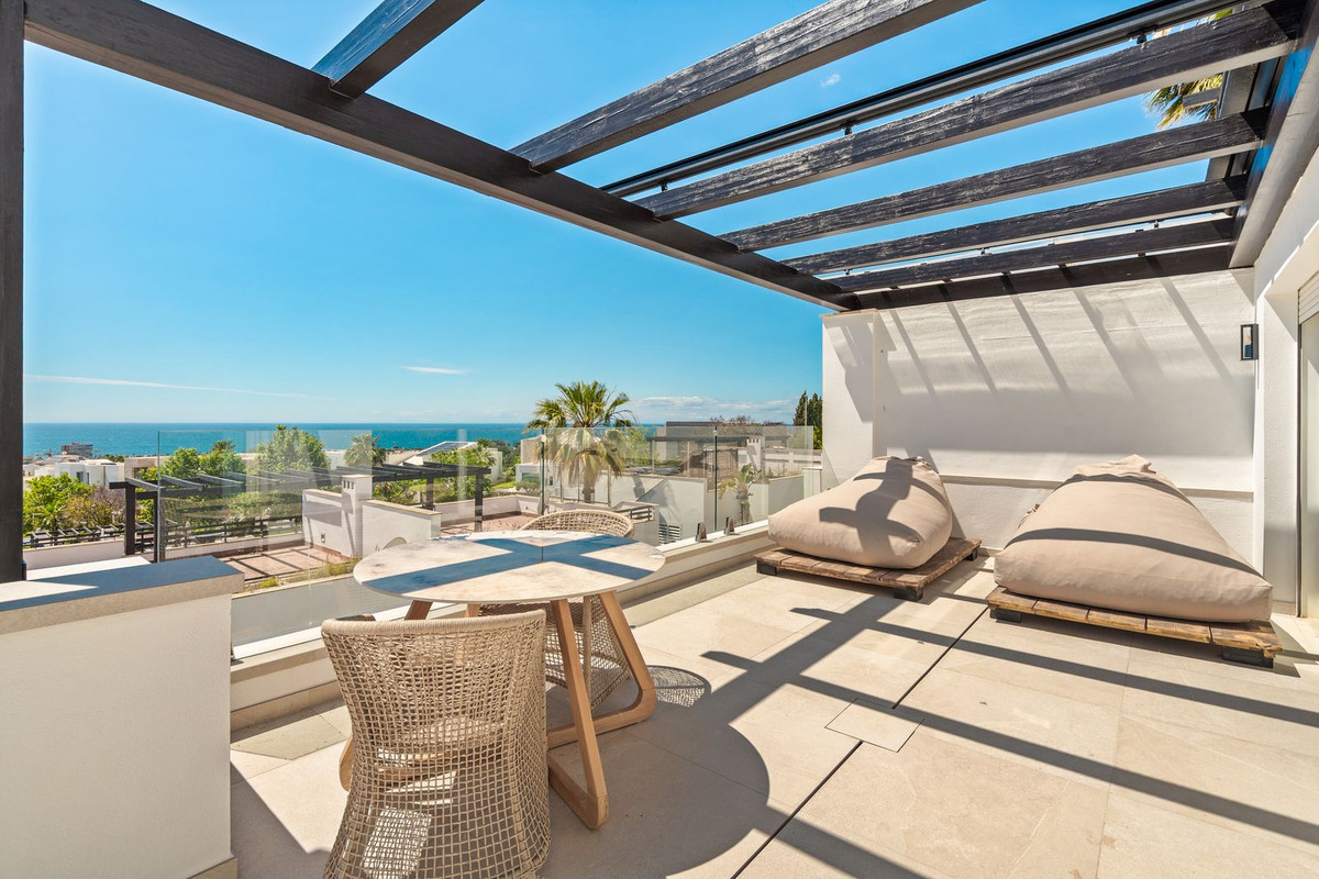 Te koop Herenhuis Costa Del Sol Santa Clara € 1.180.000,-