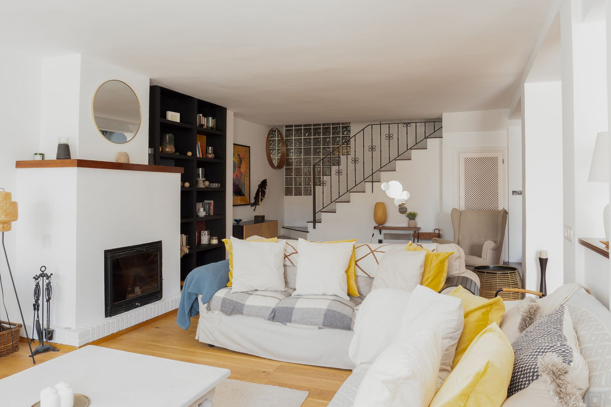 Te koop Herenhuis Costa Del Sol La Heredia € 750.000,-
