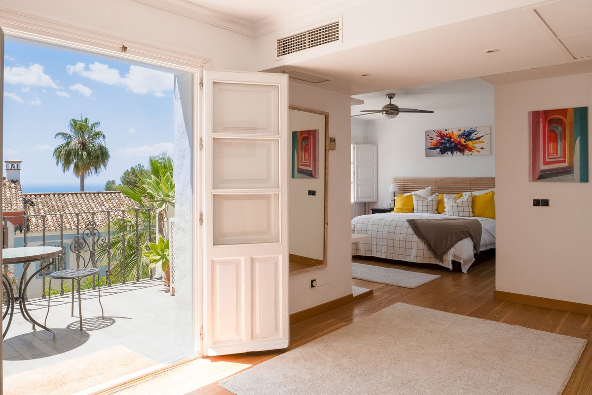 Te koop Herenhuis Costa Del Sol La Heredia € 750.000,-