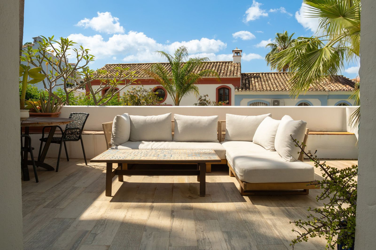Te koop Herenhuis Costa Del Sol La Heredia € 750.000,-