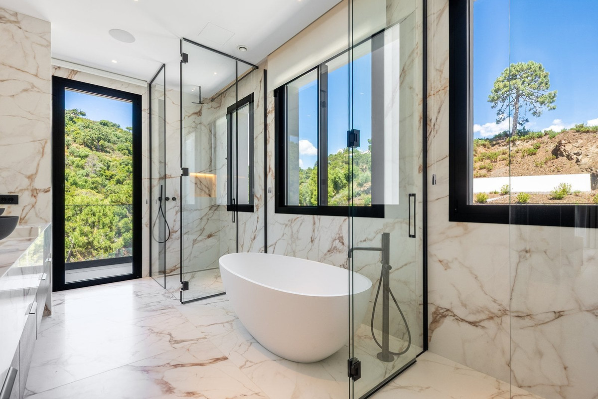 Te koop Vrijstaande Villa Costa Del Sol Benahavís € 5.900.000,-