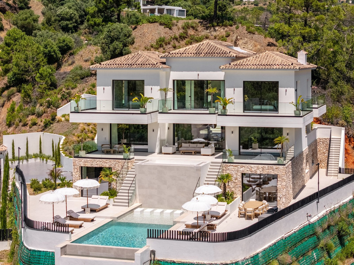 Te koop Vrijstaande Villa Costa Del Sol Benahavís € 5.900.000,-