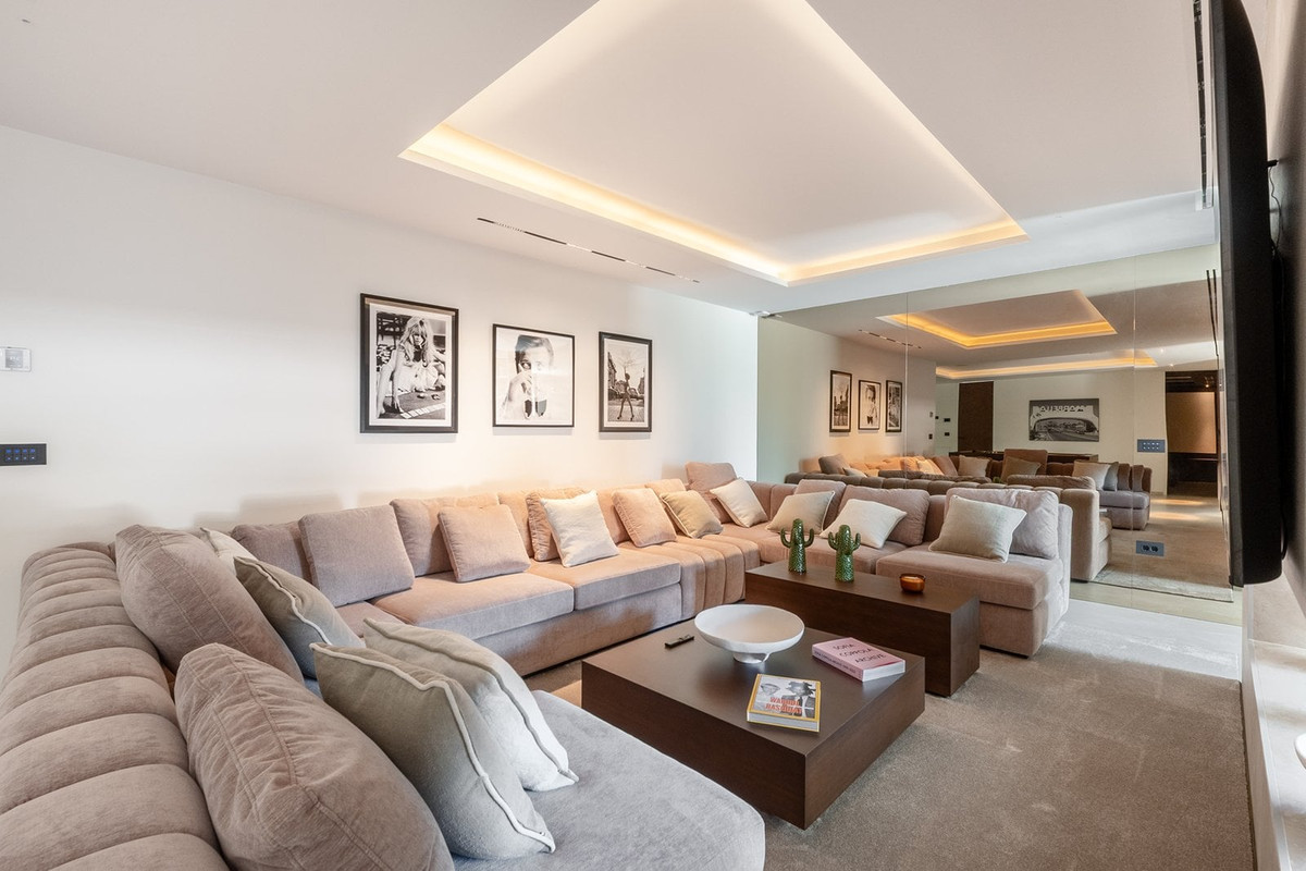Te koop Vrijstaande Villa Costa Del Sol Benahavís € 5.900.000,-