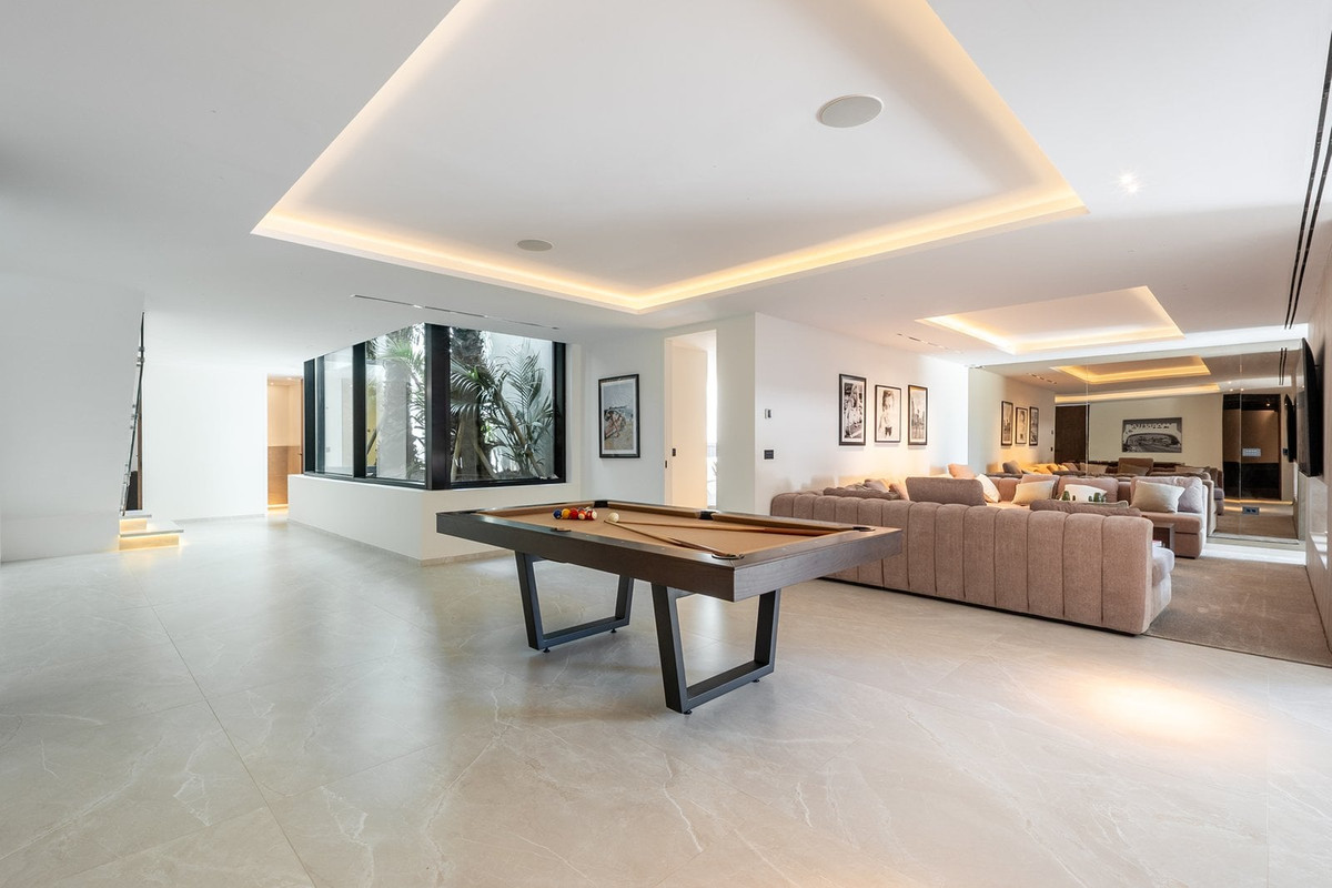 Te koop Vrijstaande Villa Costa Del Sol Benahavís € 5.900.000,-