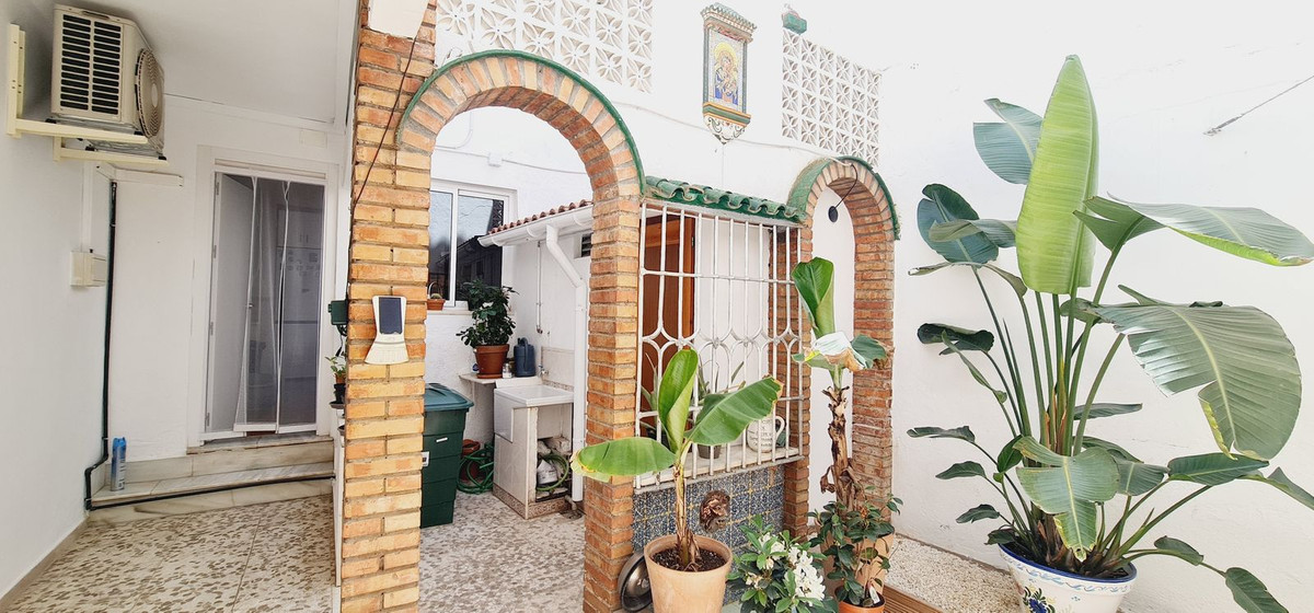 Te koop Vrijstaande Villa Costa Del Sol Antequera € 399.000,-