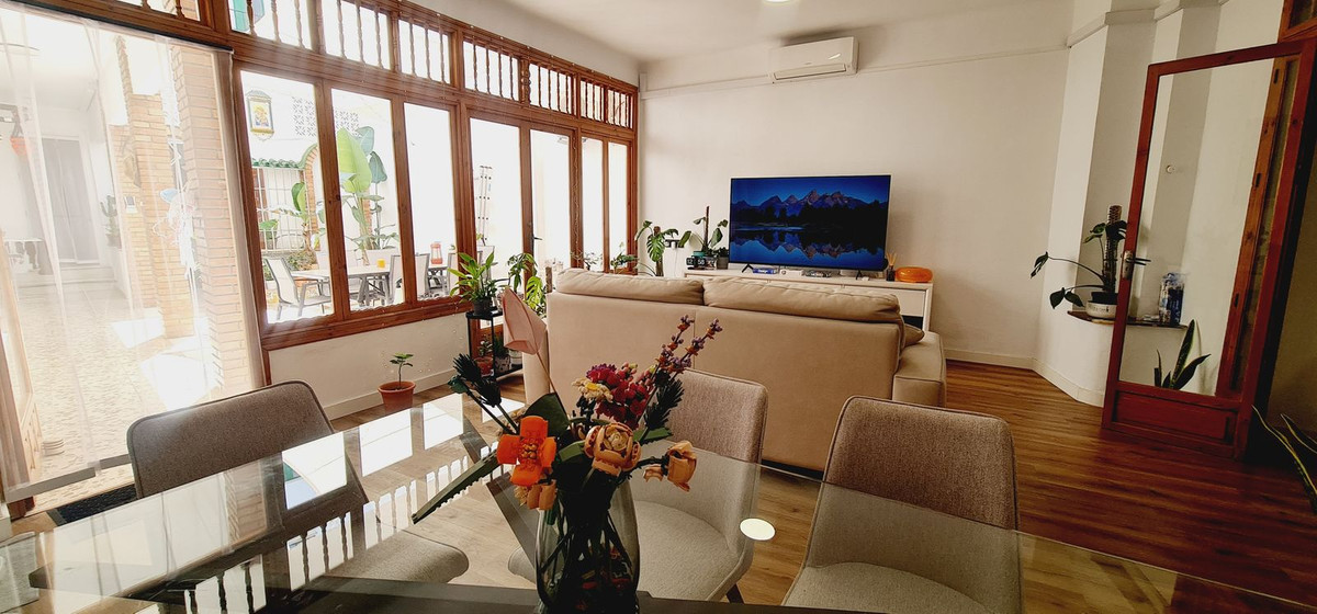 Te koop Vrijstaande Villa Costa Del Sol Antequera € 399.000,-