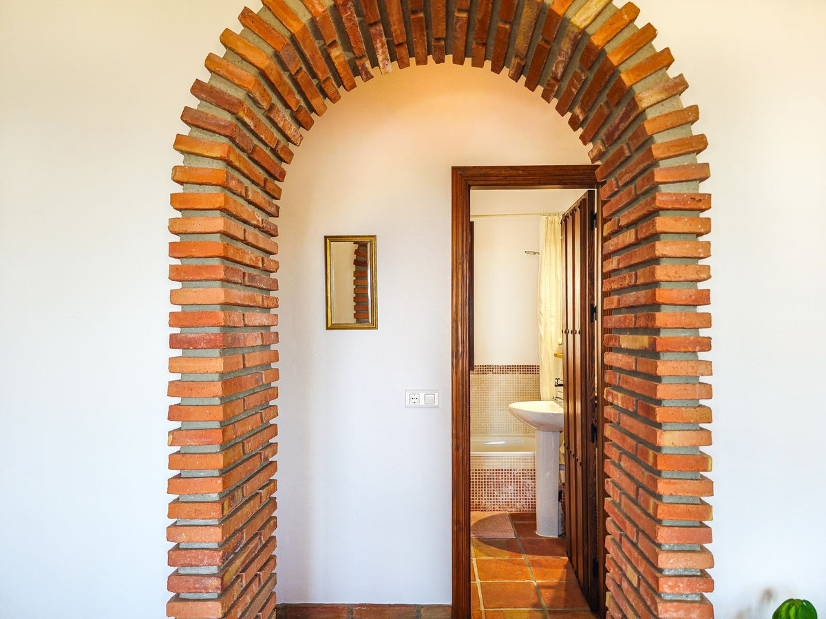 Te koop Vrijstaande Villa Costa Del Sol Arenas € 390.000,-