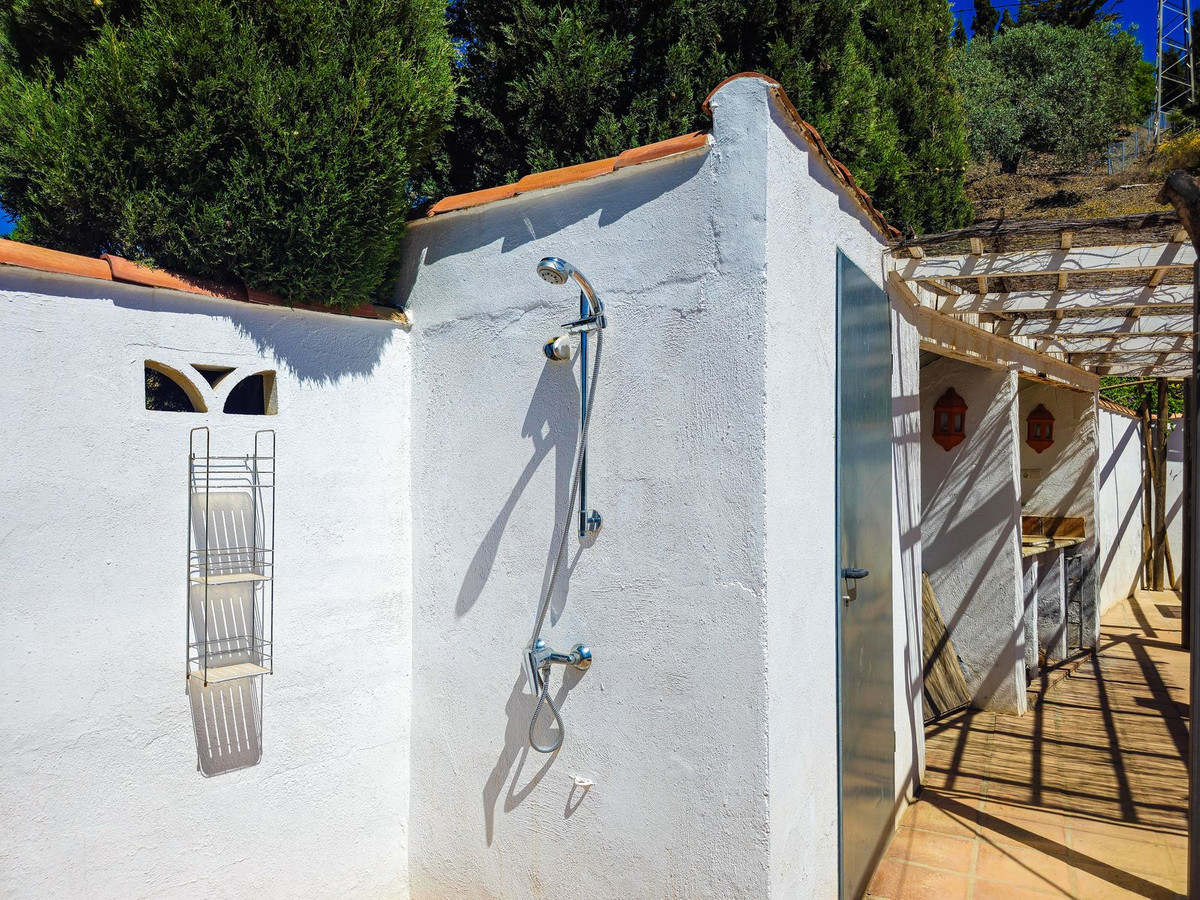 Te koop Vrijstaande Villa Costa Del Sol Arenas € 390.000,-