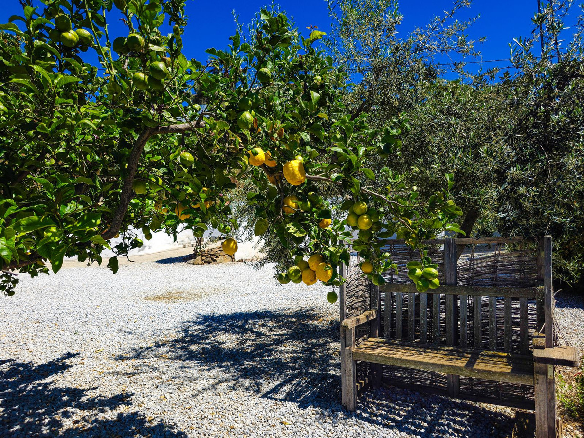 Te koop Vrijstaande Villa Costa Del Sol Arenas € 390.000,-
