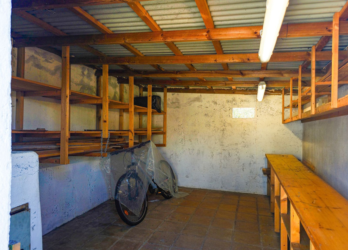 Te koop Vrijstaande Villa Costa Del Sol Arenas € 390.000,-