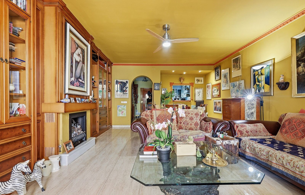 Te koop Herenhuis Costa Del Sol Torrequebrada € 435.000,-