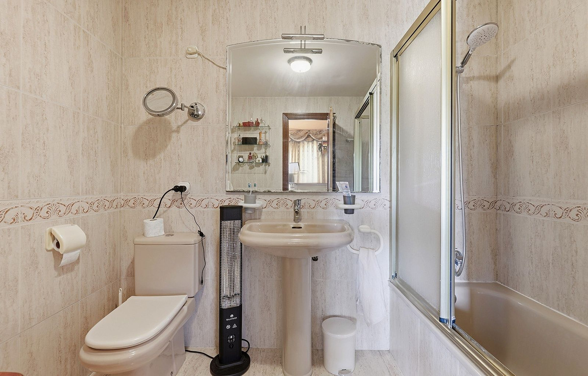 Te koop Herenhuis Costa Del Sol Torrequebrada € 435.000,-