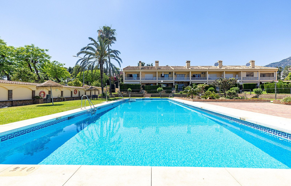Te koop Herenhuis Costa Del Sol Torrequebrada € 435.000,-