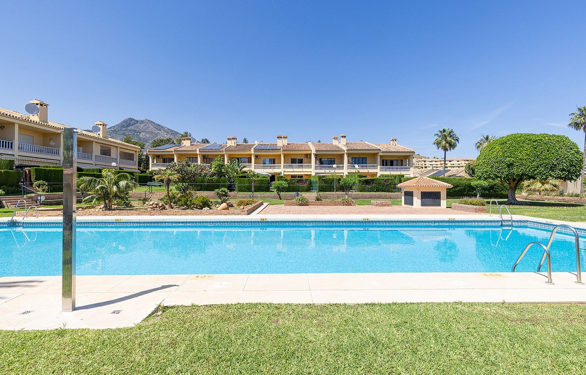 Te koop Herenhuis Costa Del Sol Torrequebrada € 435.000,-
