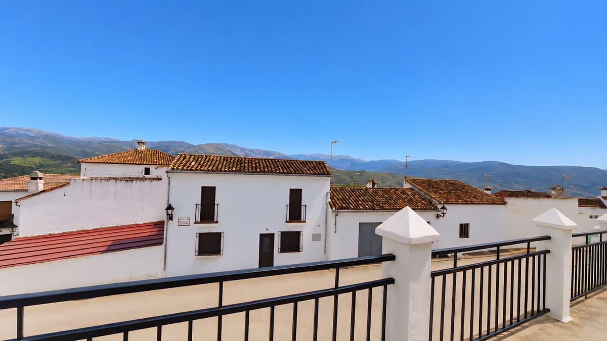 Te koop Herenhuis Costa Del Sol Ronda € 245.000,-